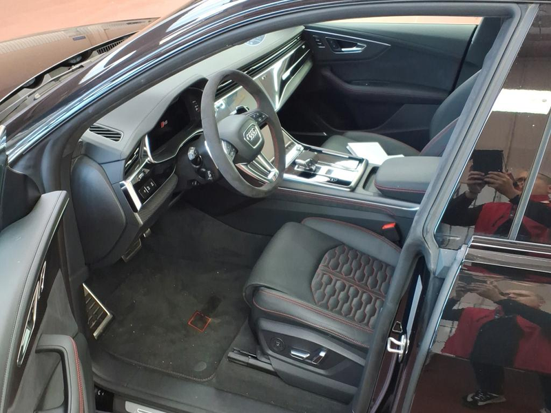 Audi RS Q8 qu.Standh. B&O AHK Pano Wankst. 305 Vmax. — photo 5