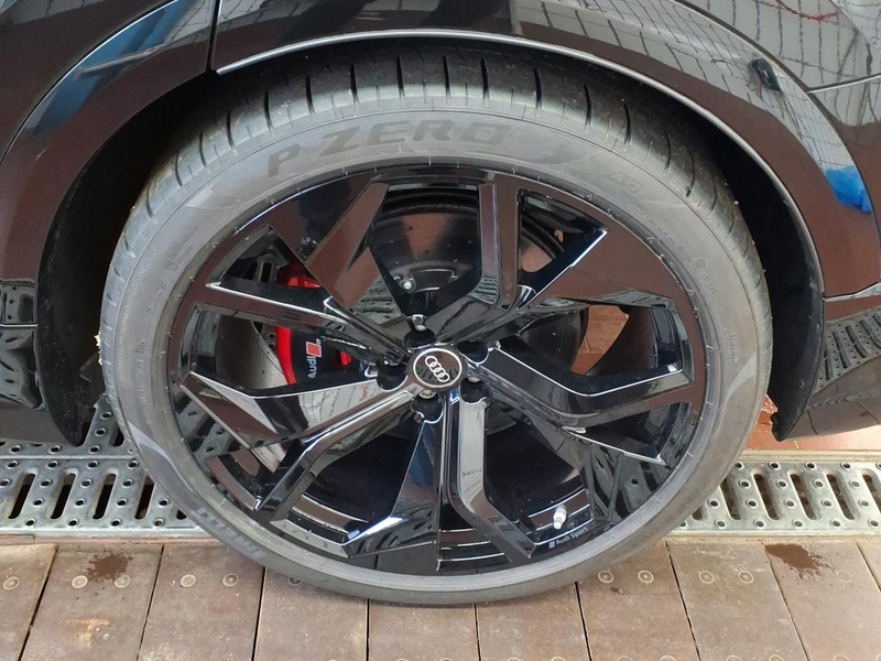 Audi RS Q8 qu.Standh. B&O AHK Pano Wankst. 305 Vmax. — photo 7