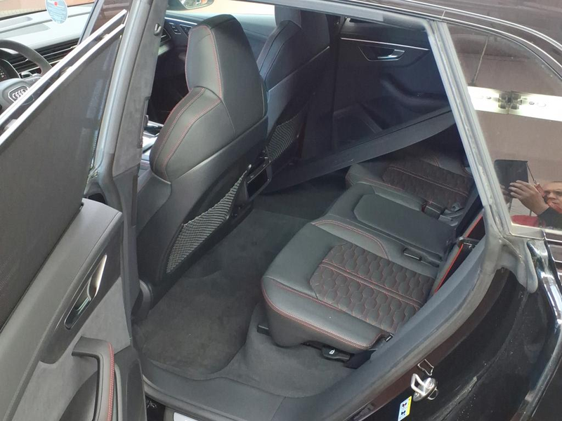 Audi RS Q8 qu.Standh. B&O AHK Pano Wankst. 305 Vmax. — photo 6