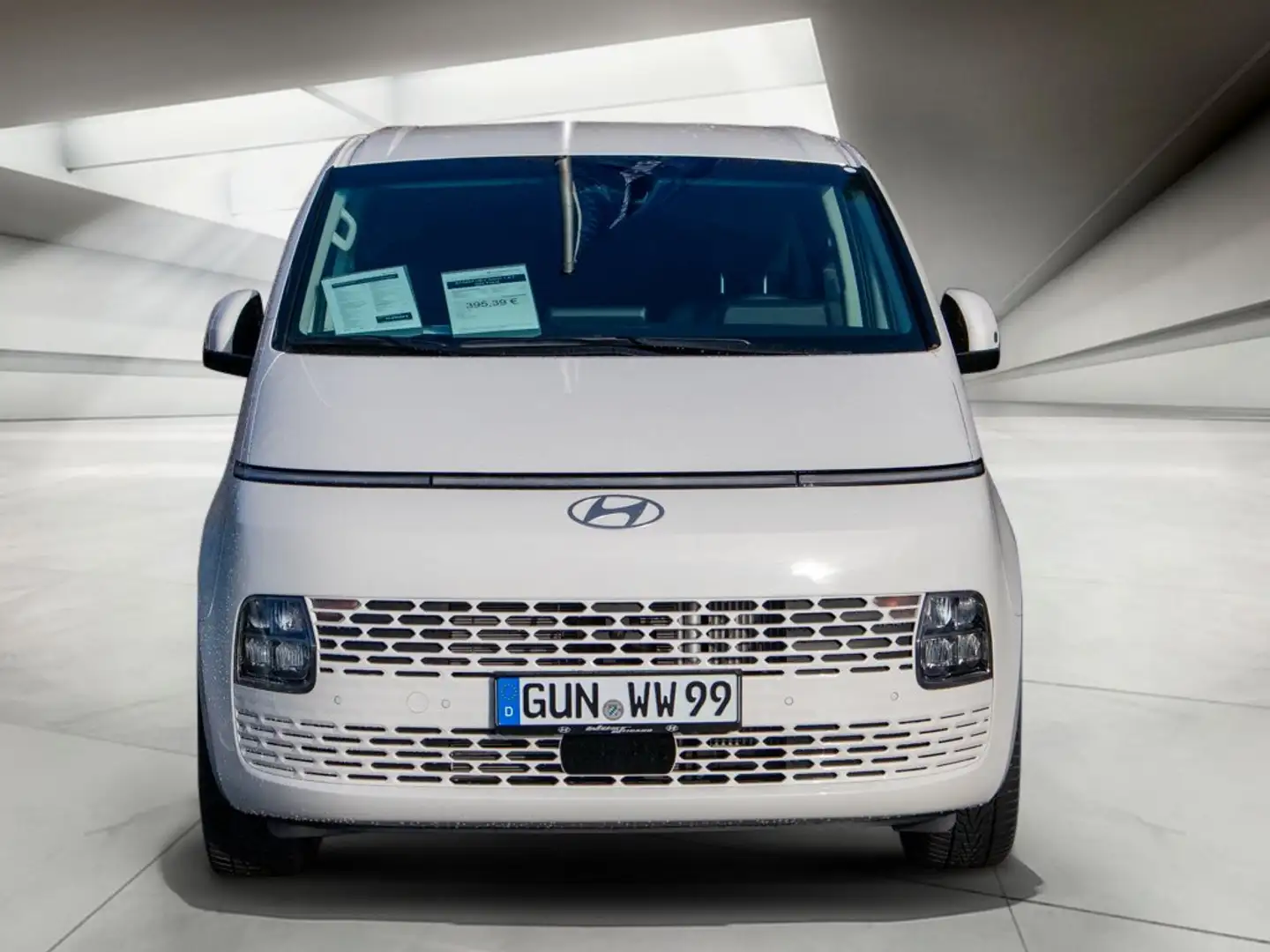 Hyundai STARIA Staria 9-Sitzer HEV 1.6 T-GDI Trend Sonnenschutz White - 2
