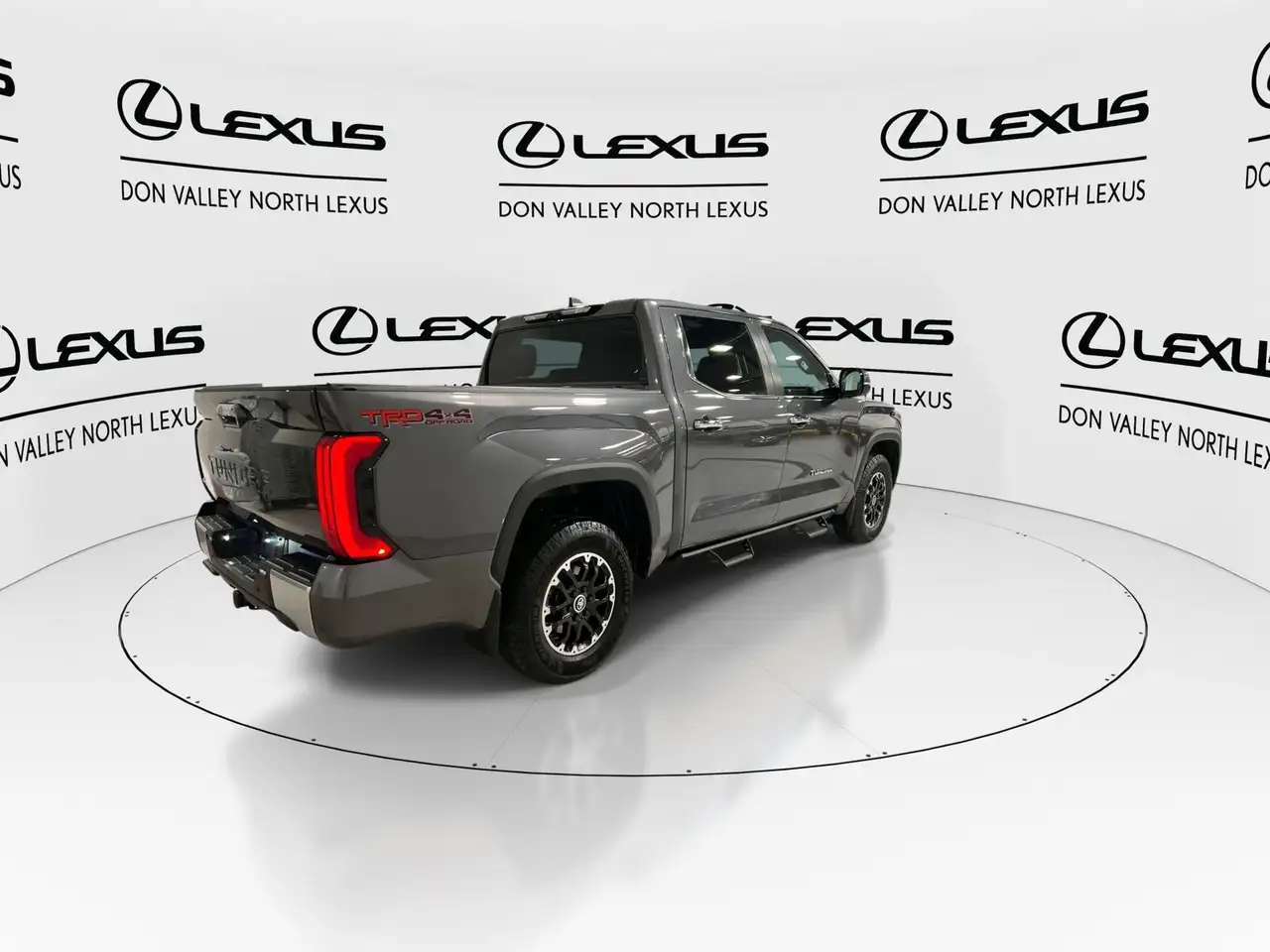 Toyota Tundra photo Toyota Tundra