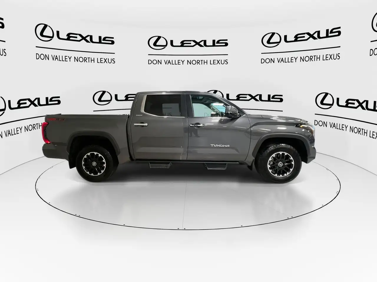 Toyota Tundra photo Toyota Tundra