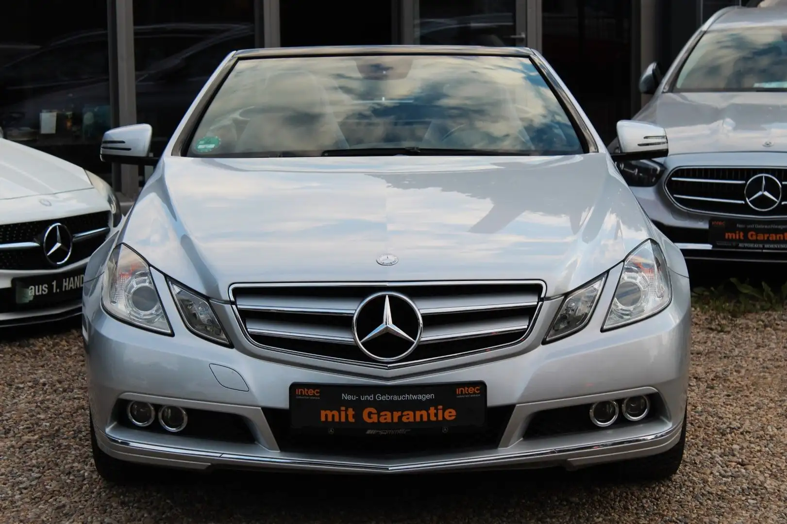 Mercedes-Benz E 250 Cabriolet ELEGANCE AUT LEDER KLIMA Silber - 2
