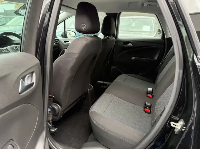 Opel Crossland view 13