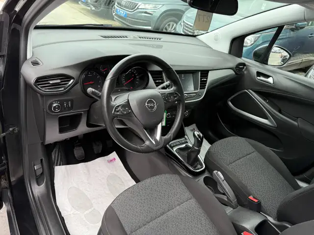 Opel Crossland view 12