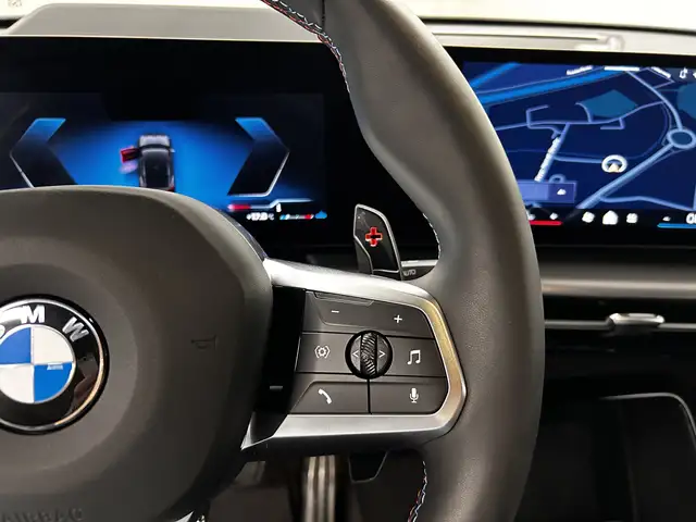 BMW X2 M view 27