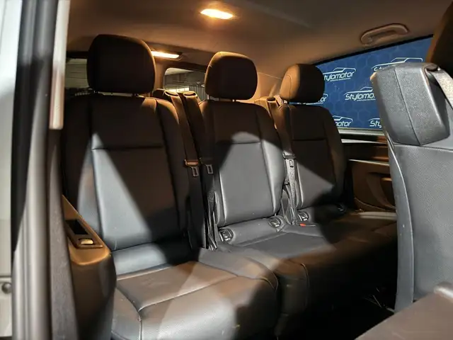 Mercedes-Benz Vito view 11