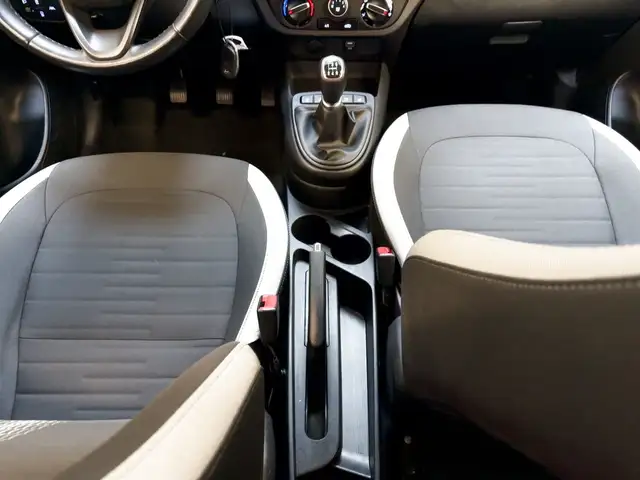 Hyundai I10 view 14