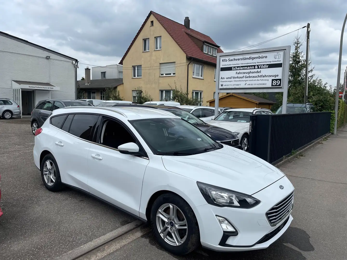 Ford Focus Cool Autom. Kamera PTS Navi LED Alu Wit - 1
