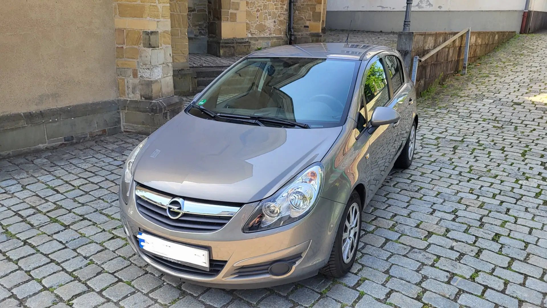Opel Corsa 1.4 16V Edition 111 Jahre Braun - 1