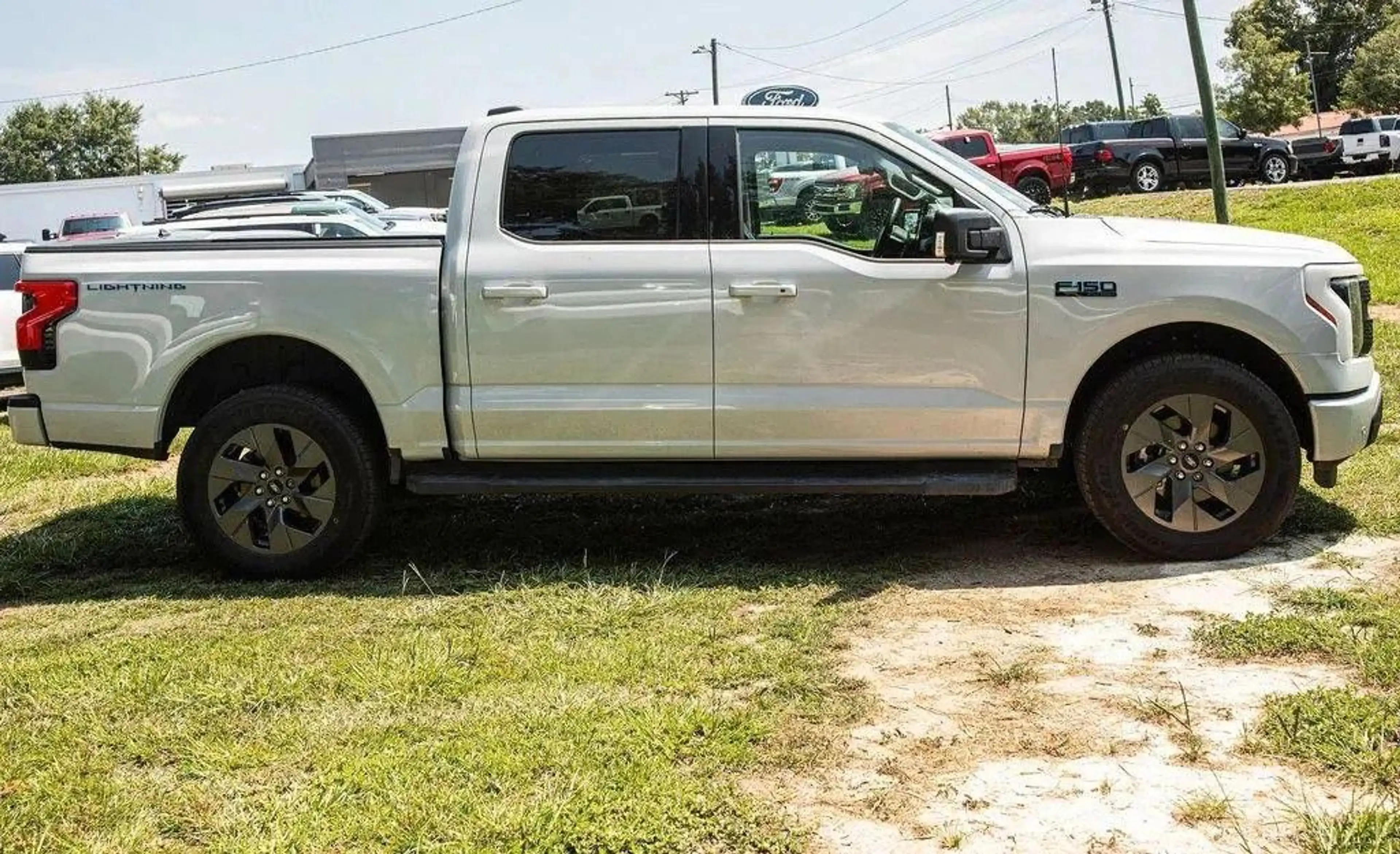 Ford F 150 Lightning Flash gr Batterie im Vorlauf+ 11 — photo 2