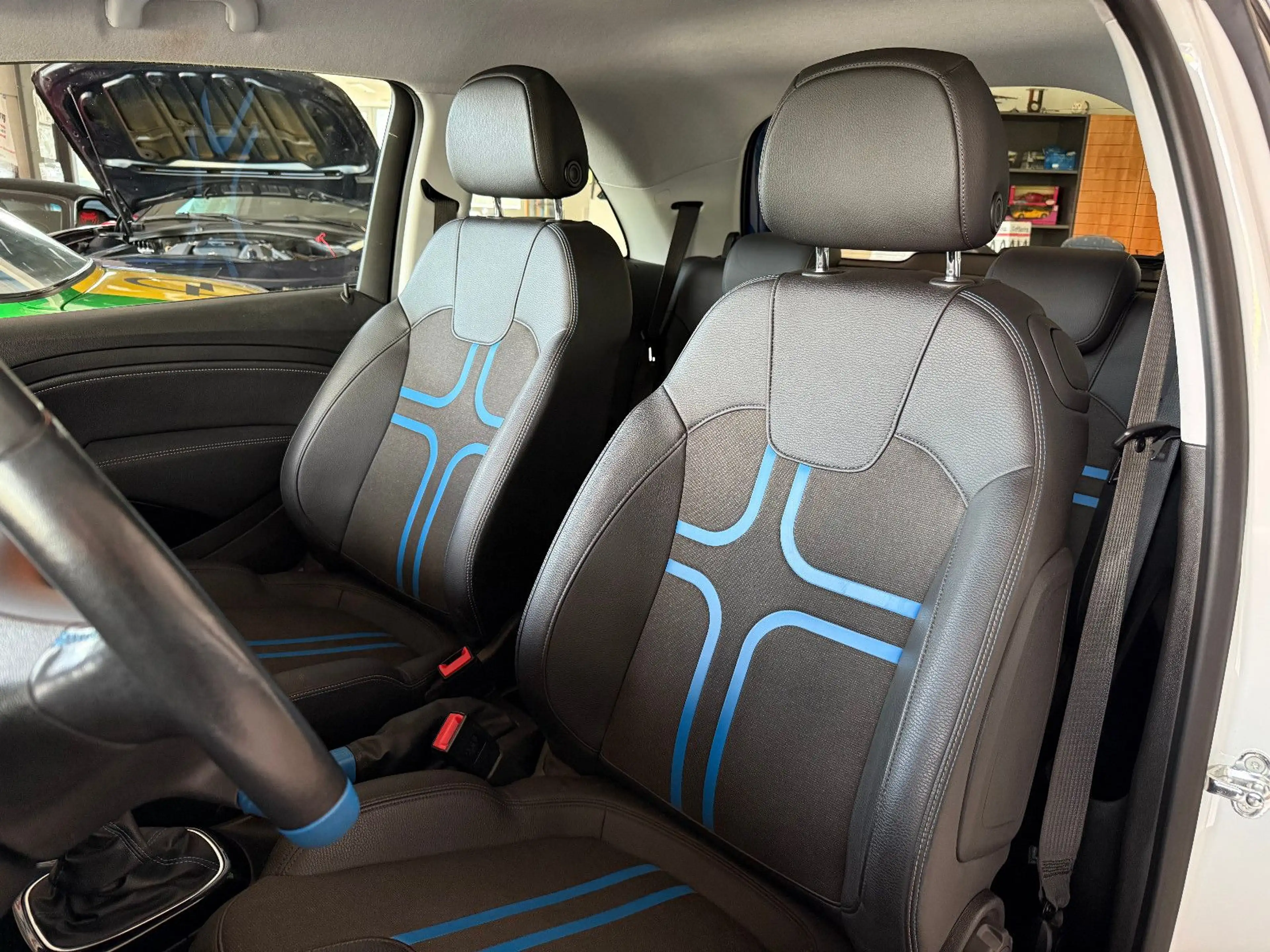 Opel Adam Unlimited — photo 9