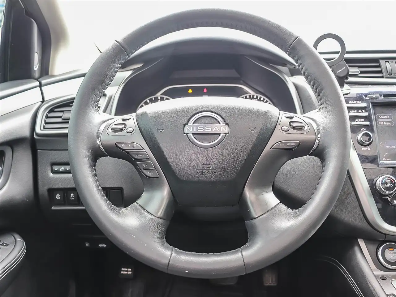Nissan Murano снимка Nissan Murano
