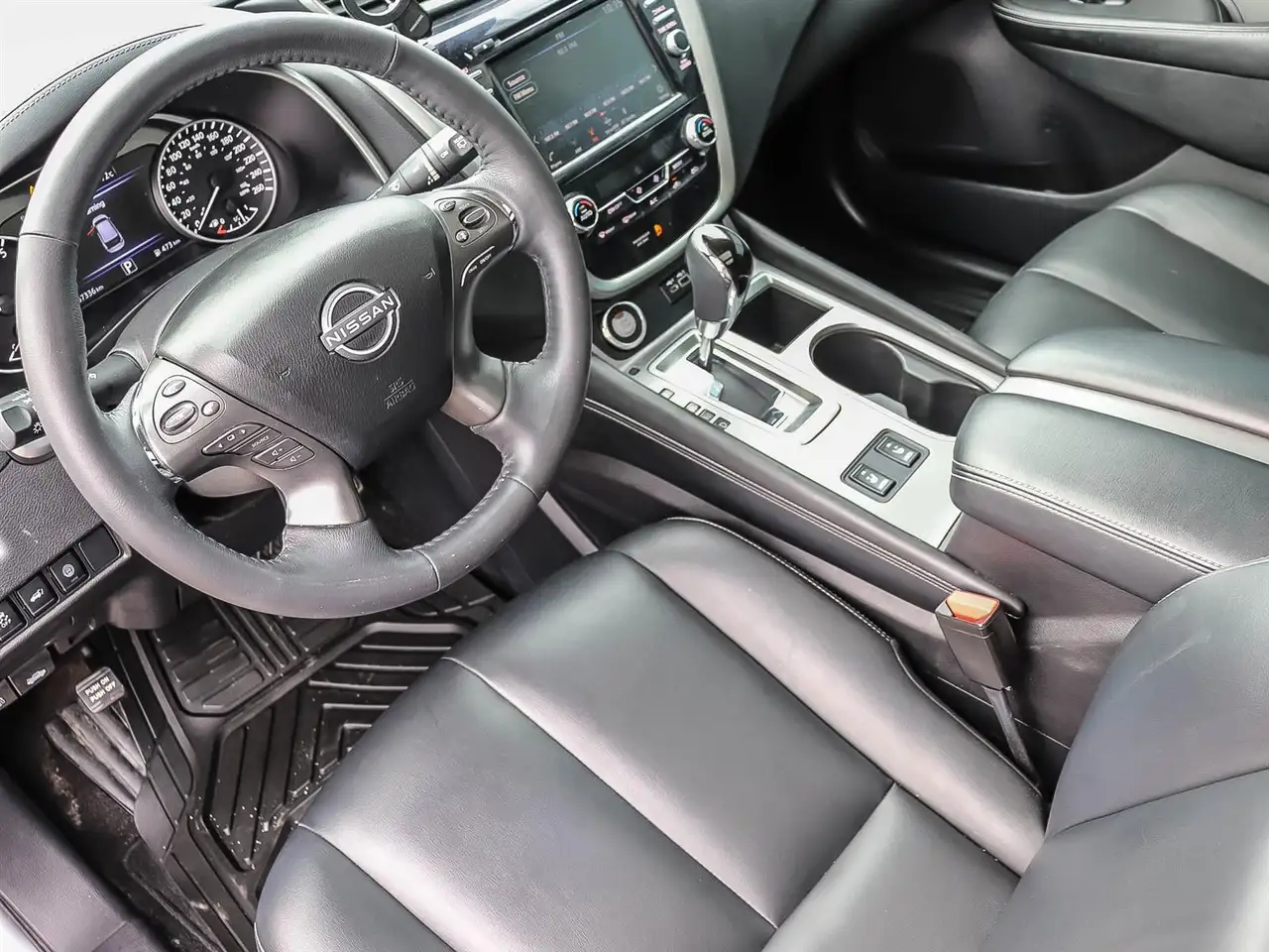 Nissan Murano снимка Nissan Murano
