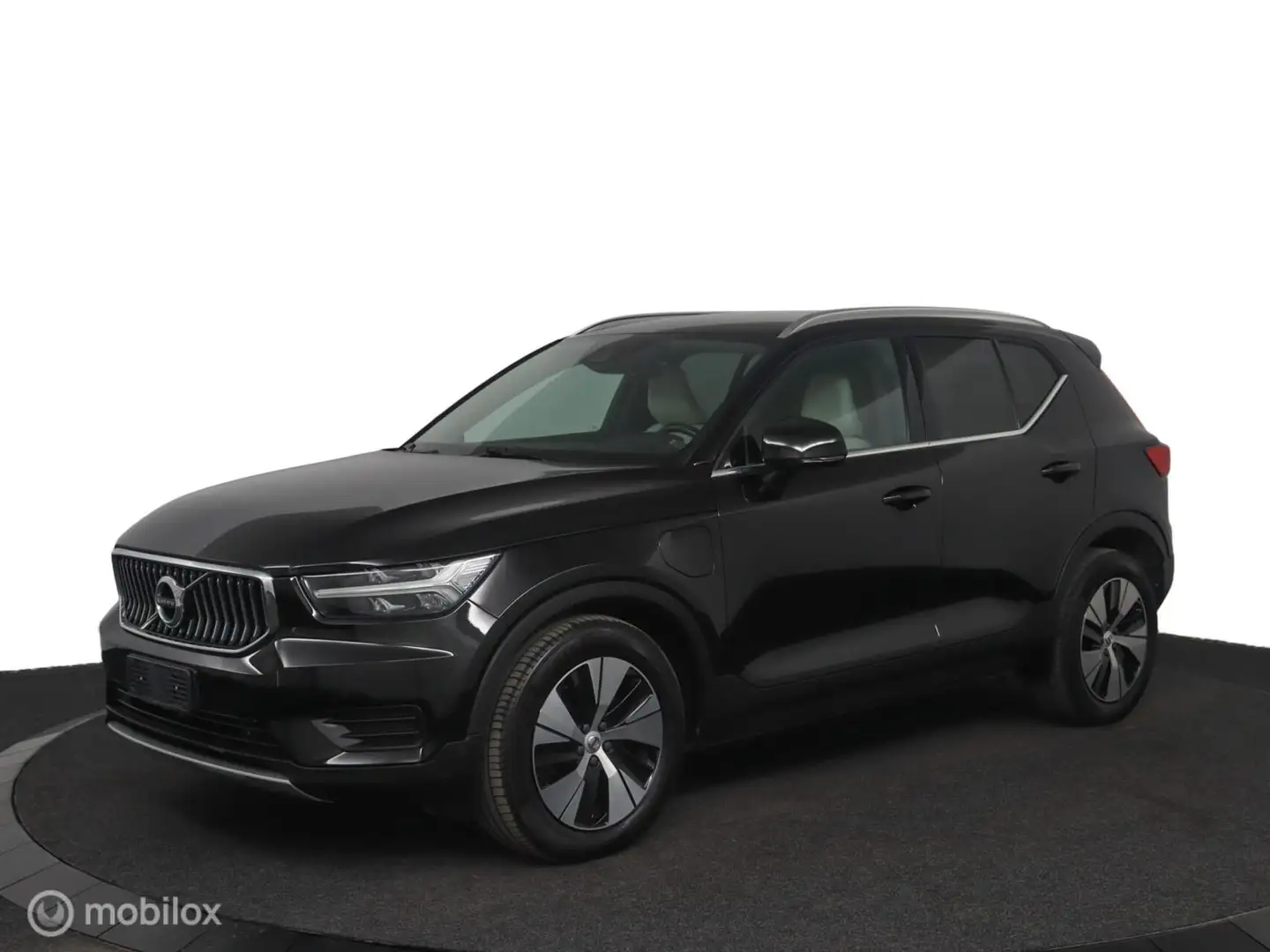 Volvo XC40 1.5 T4 Recharge Inscription|Leer|Camera Zwart - 2