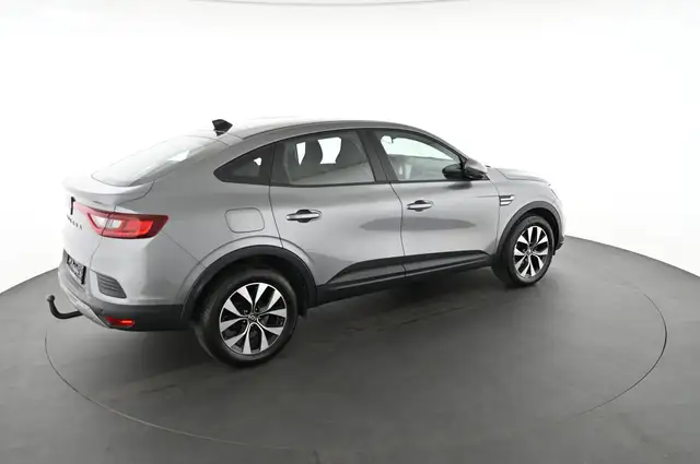 Renault Arkana view 4