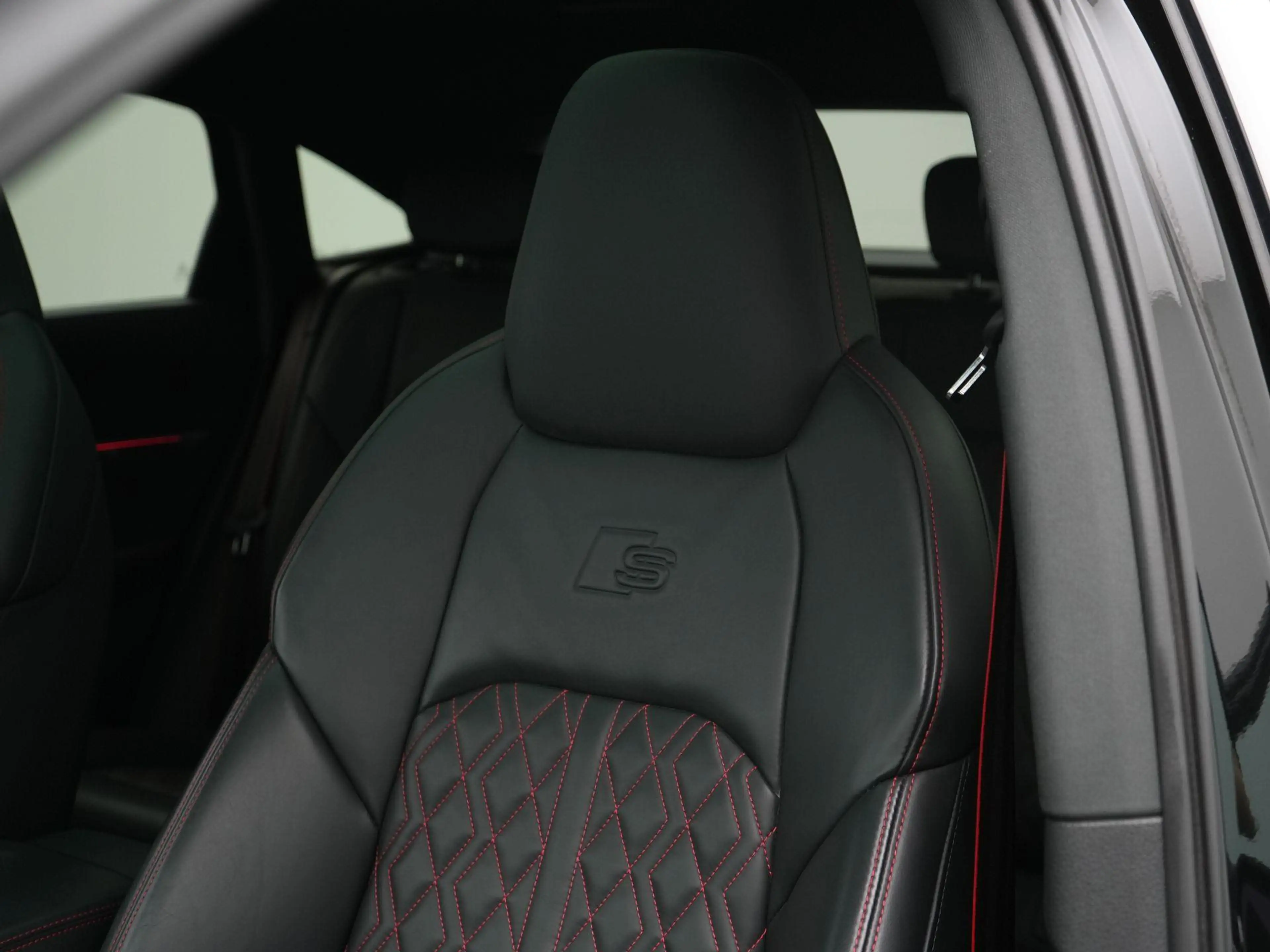Audi Q8 e-tron Sportback 55 quattro S Edition 408 PK 115 kWh | So — photo 14