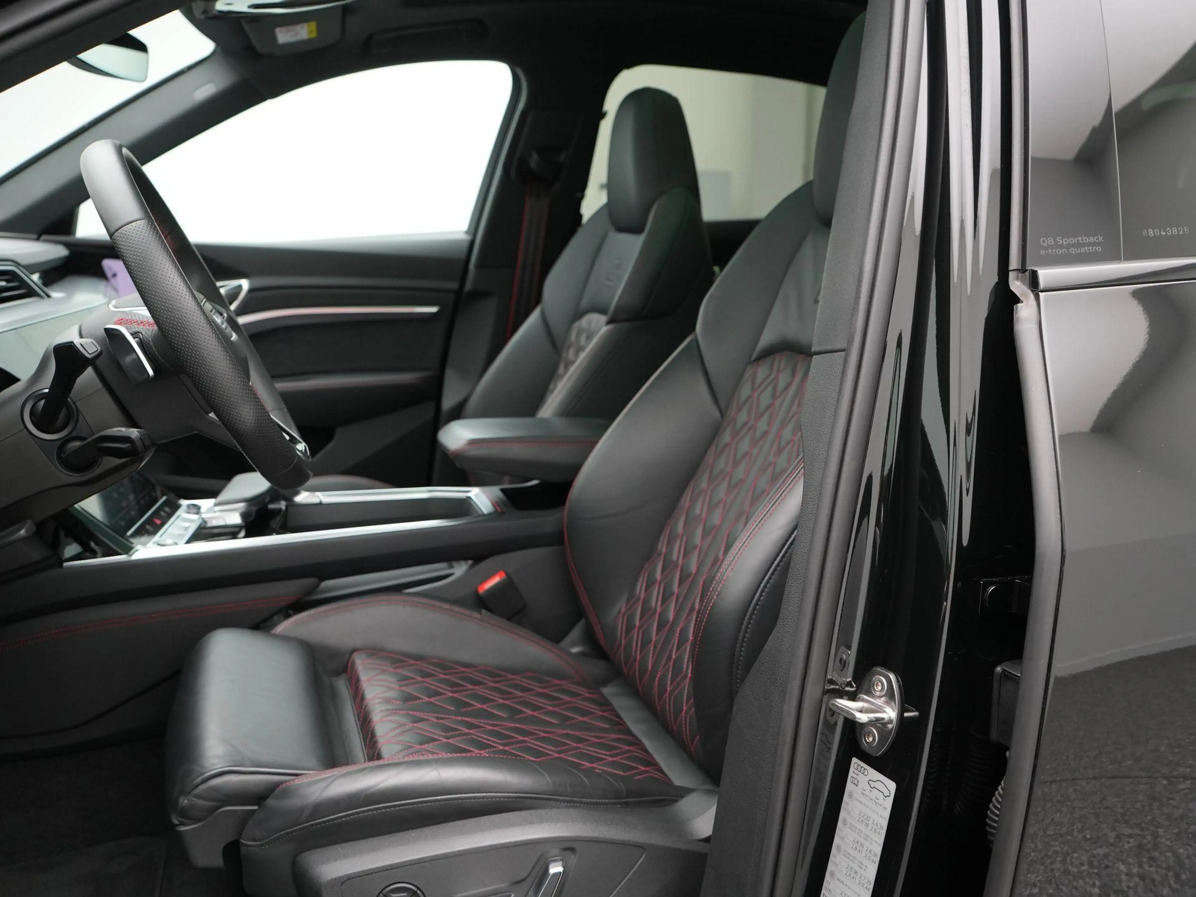Audi Q8 e-tron Sportback 55 quattro S Edition 408 PK 115 kWh | So — photo 13