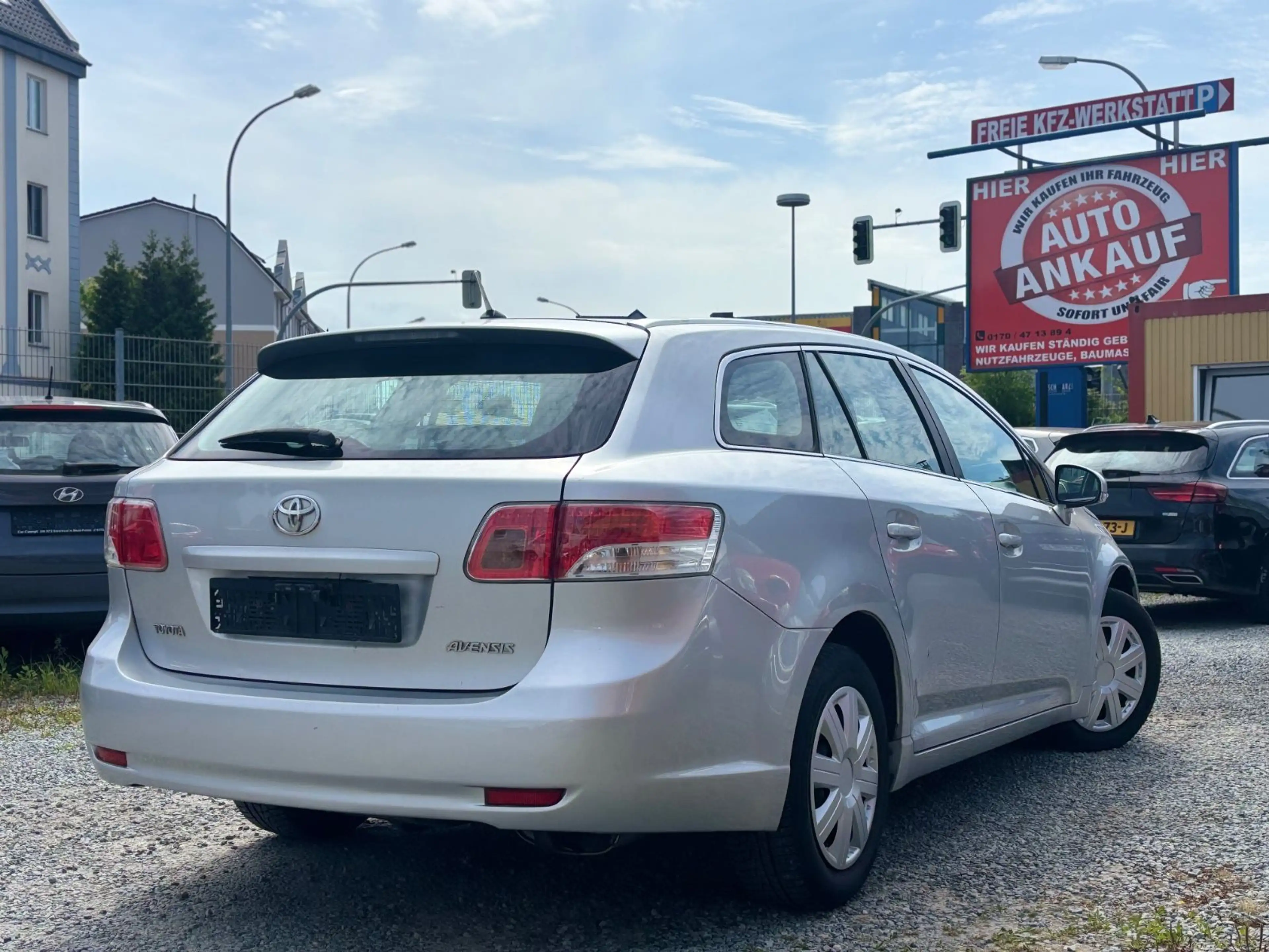 Toyota Avensis Combi 2-Hand,Kamera,Klimatronik,Tempomat — photo 4