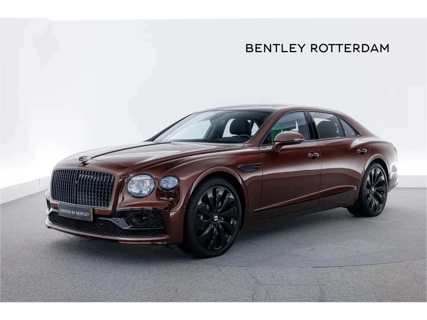 Bentley Flying Spur Hybrid MY22 Rood - 1