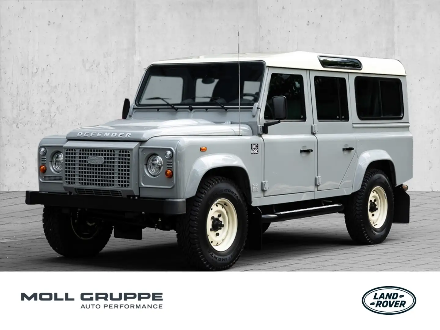 Land Rover Defender 110 Works V8 Islay Edition 1 of 30 Grau - 1