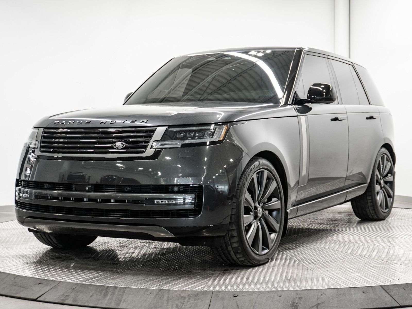 2024 Land Rover Range Rover SE P530 SWB | SV PACKAGE