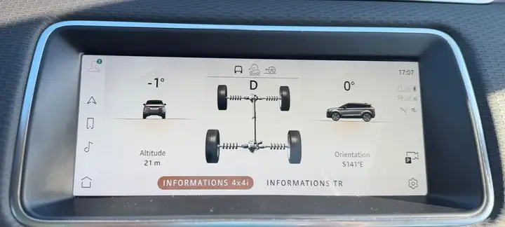 Land Rover Range Rover Evoque LAND P200 FLEXFUEL BIOETHANOL 200CH S MARK III AWD BVA TOIT PANORAMIQUE HAYON ELEC ACCES SANS CLES — photo 10