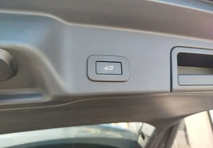 Land Rover Range Rover Evoque LAND P200 FLEXFUEL BIOETHANOL 200CH S MARK III AWD BVA TOIT PANORAMIQUE HAYON ELEC ACCES SANS CLES — photo 15