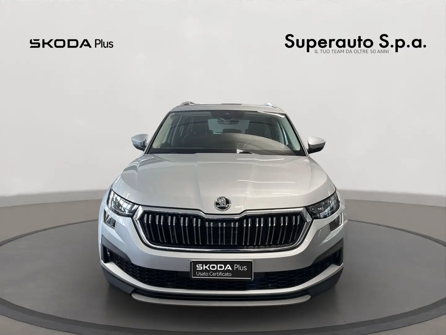 Skoda Kodiaq 2.0 TDI EVO SCR DSG Style Plateado - 2