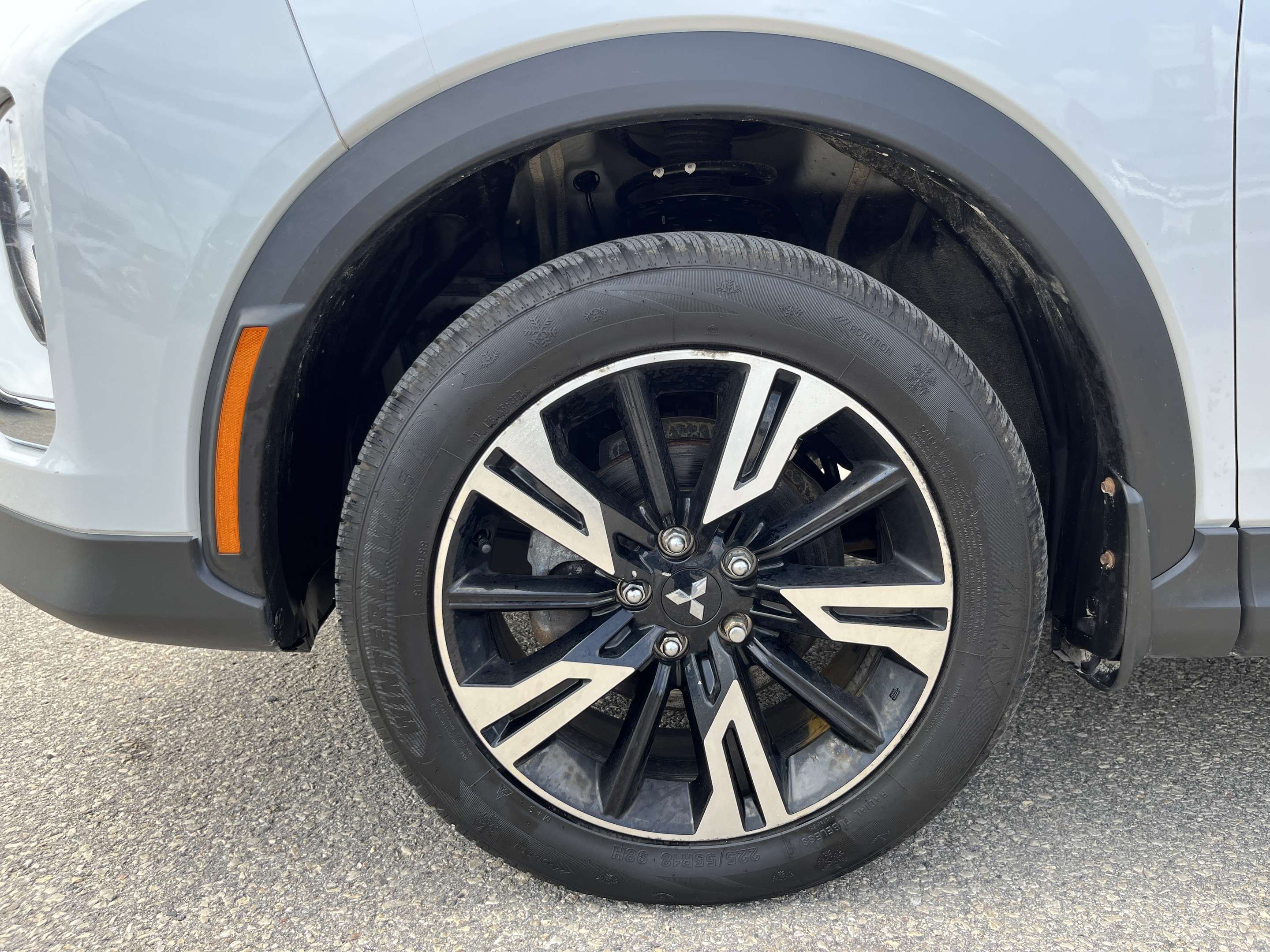 2024 Mitsubishi Eclipse Cross