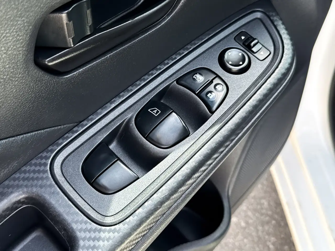 Nissan Versa снимка Nissan Versa