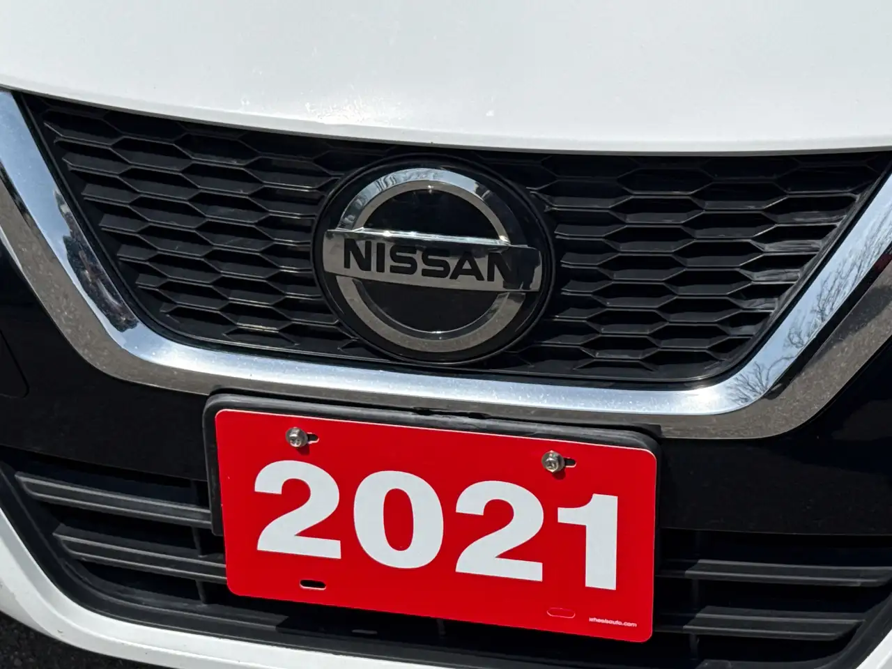 Nissan Versa снимка Nissan Versa