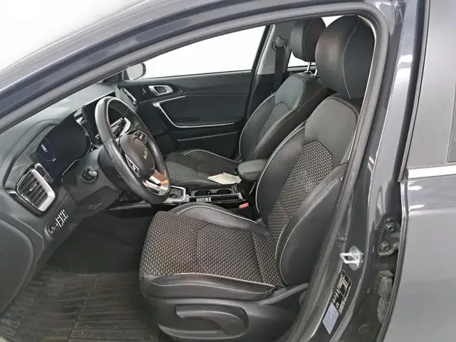 Kia Ceed view 6