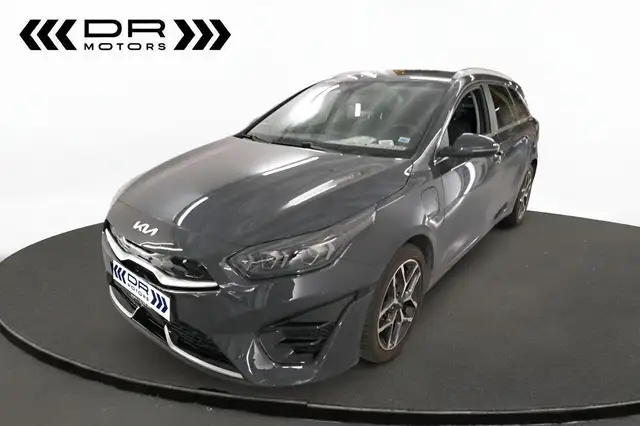 Kia Ceed main image