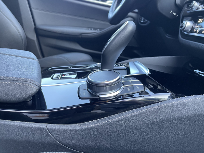BMW 540 d xDrive Touring — photo 14