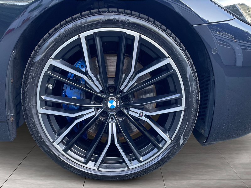 BMW 540 d xDrive Touring — photo 12