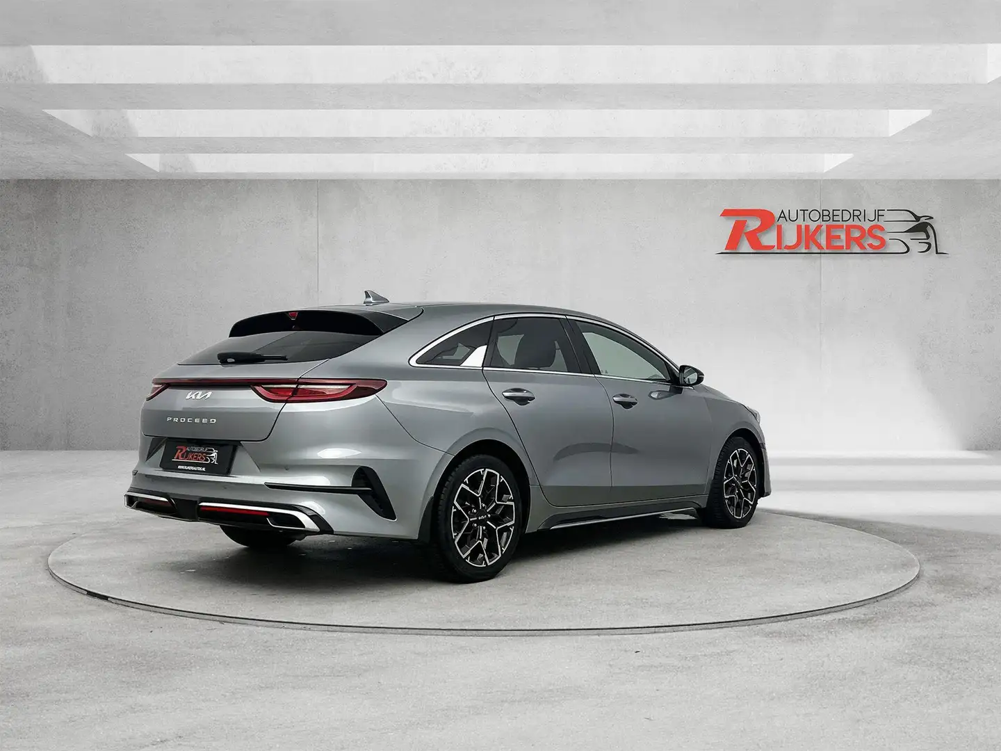 Kia ProCeed / pro_cee'd 1.5 T-GDi GT-PlusLine 160pk Autom,ACC,Camera A,App Grijs - 2