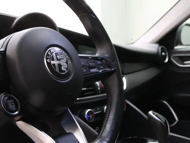 Alfa Romeo Giulia view 12