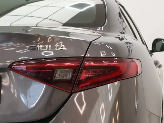 Alfa Romeo Giulia view 19
