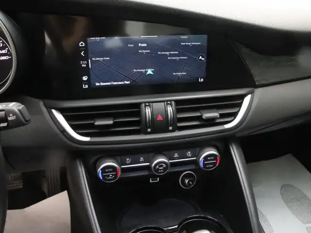 Alfa Romeo Giulia view 13