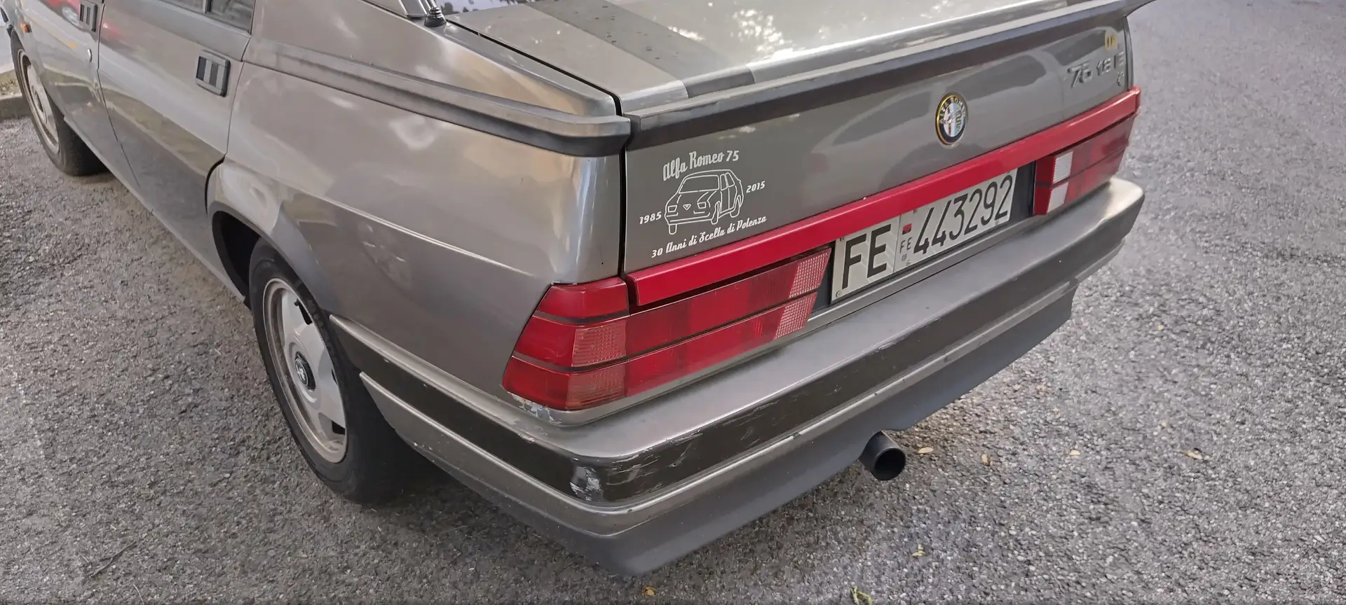 Alfa Romeo 75 75 1.8 ie Gri - 2
