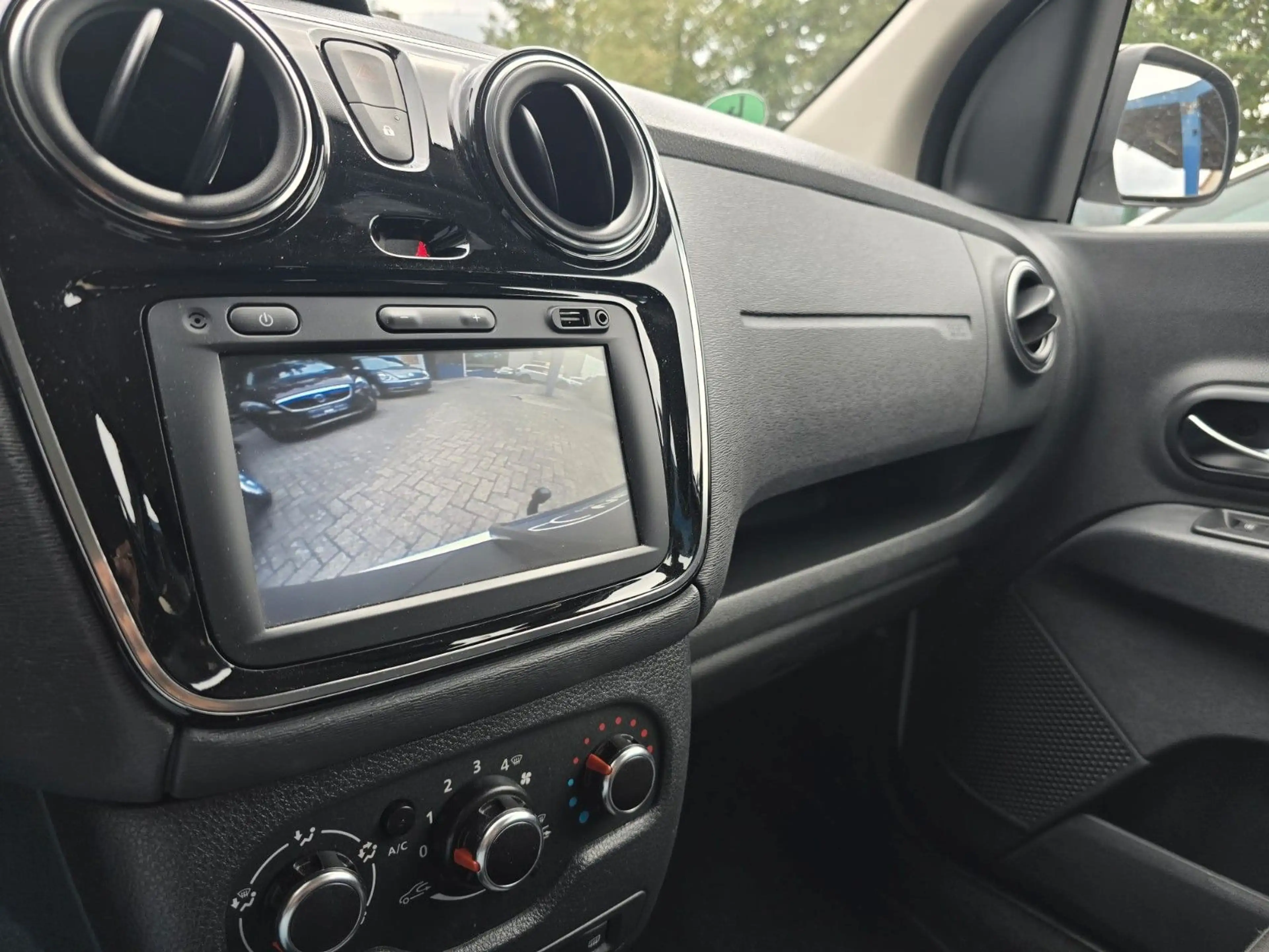 Dacia Lodgy ;7-Sitzer;AHK;TÜV NEU;2.Jahre Garantie++ — photo 15