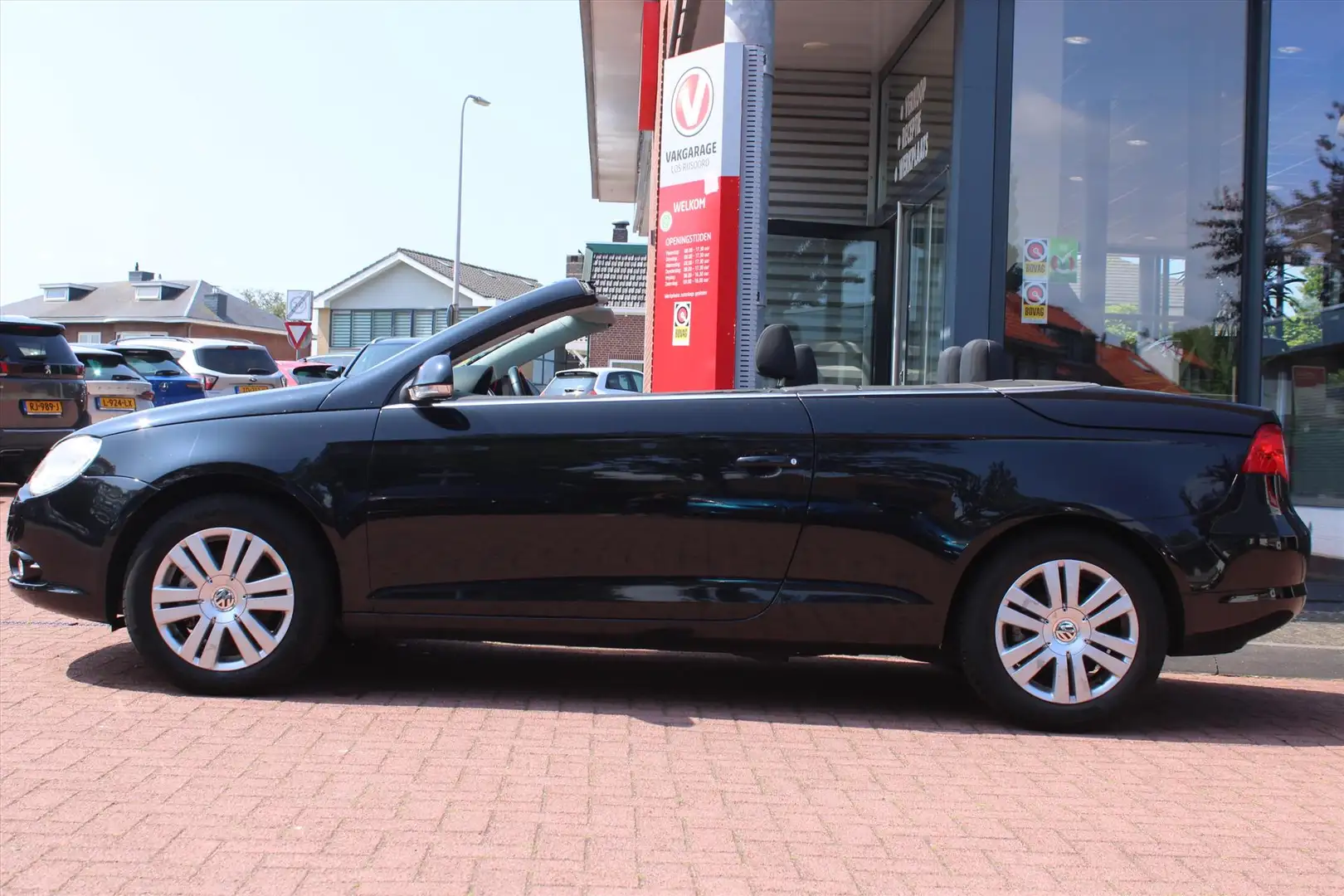 Volkswagen Eos 1.6 16V FSI | A/C | Cruise Control | PDC | Navigat Noir - 2