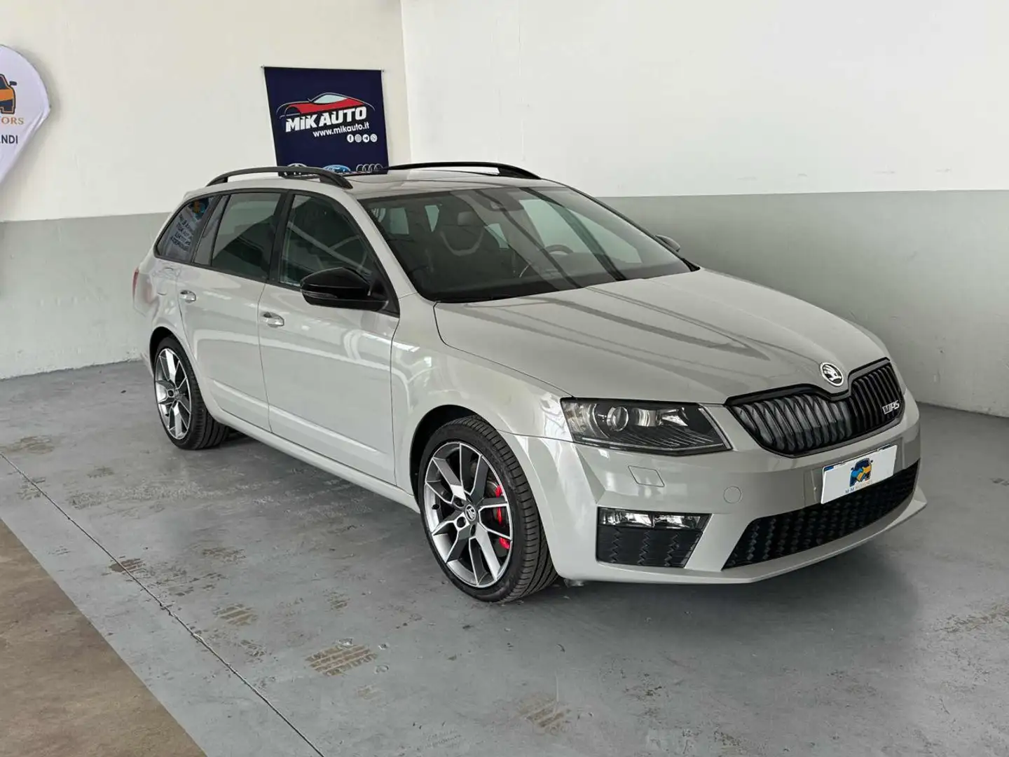 Skoda Octavia 2.0 TDI DSG Wagon RS TETTO APRIBILE Grigio - 2