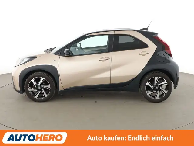 Toyota Aygo X view 3
