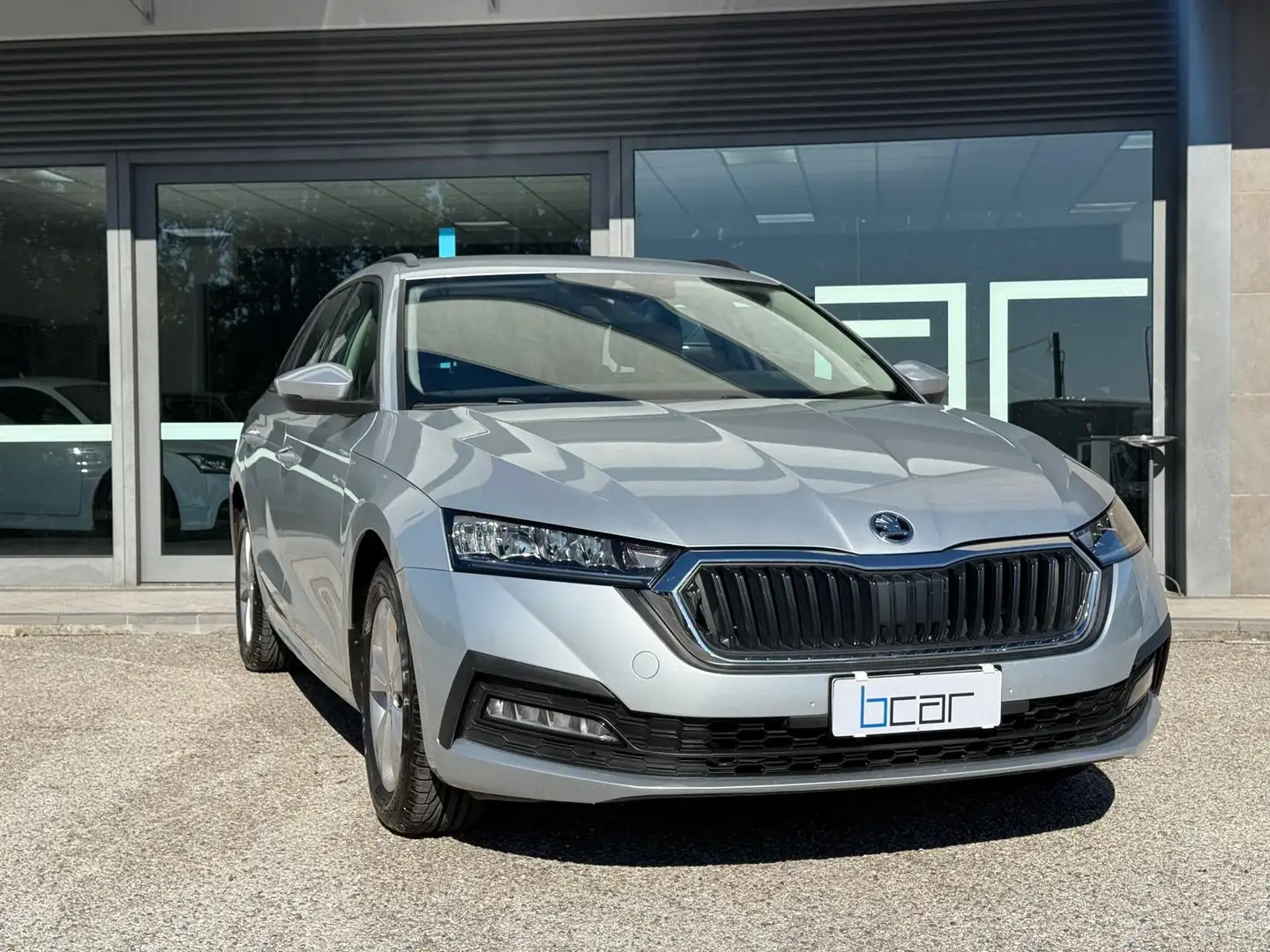 Skoda Octavia Octavia IV 2020 Wagon Wagon 1.0 tsi Ambition Grigio - 2