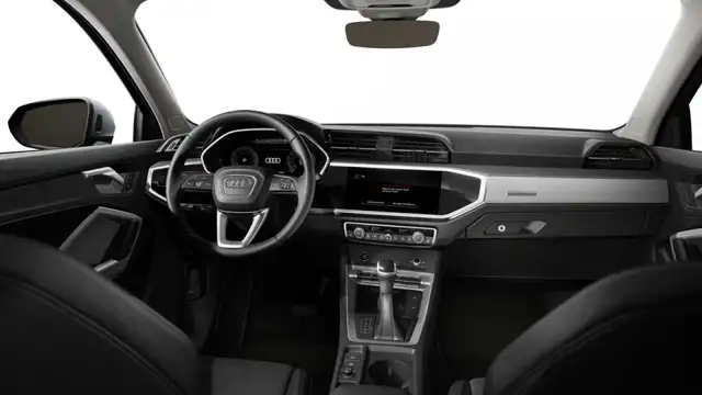 Audi Q3 view 8