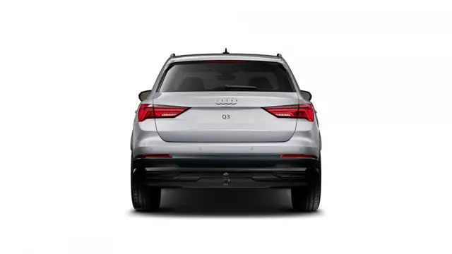 Audi Q3 view 4