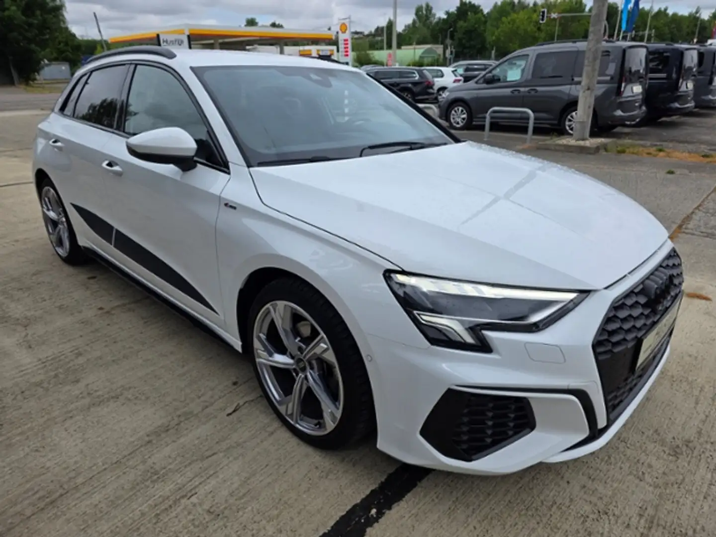 Audi A3 Sportback 2x S line 35 2.0 TDI S-tronic Wit - 2