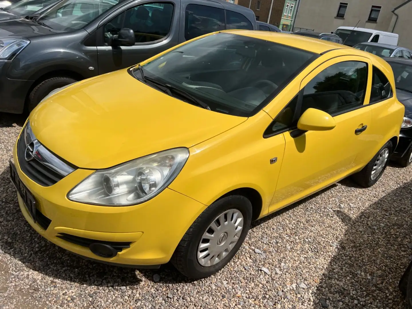 Opel Corsa D Basis*TÜV NEU*KLIMA*2 HAND*SEHR SAUBER* Gelb - 2